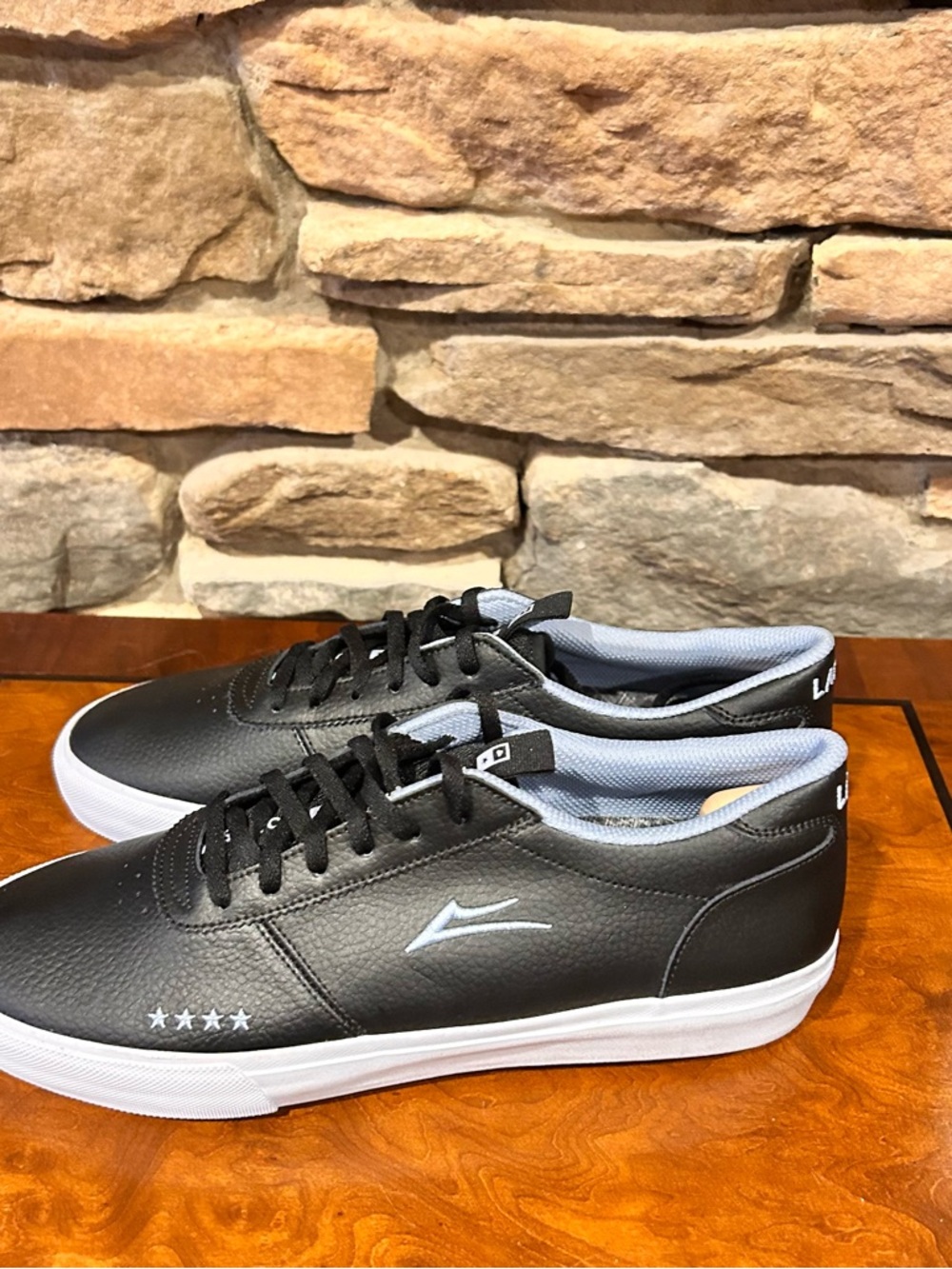 Black Lakai Manchester Casual Sneakers - Classic Low-Top men’s size 10.5 - Picture 4 of 6